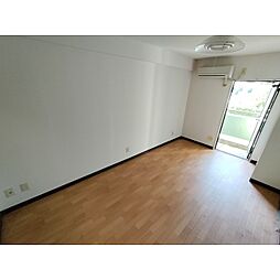 メゾン西鶴賀 1階1Kのリビング/ダイニング