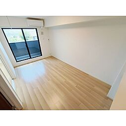 プレシャス・アイル