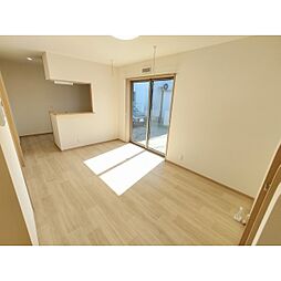 ユアメゾン小島 2LDKのリビング/ダイニング