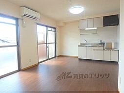 アプローズ 107 1階1LDKのリビング/ダイニング