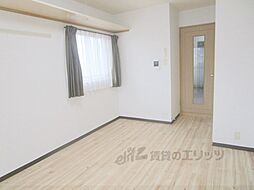 JR東海道・山陽本線 草津駅 徒歩16分の賃貸アパート 2階1Kのリビング/ダイニング