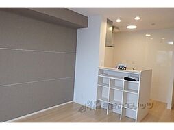 ティーガーデンレジデンス 2階1LDKのリビング/ダイニング