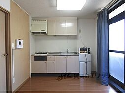 レオパレスリバーコート 102 1階2DKのリビング/ダイニング