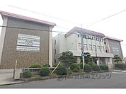 下田小学校まで1100メートル