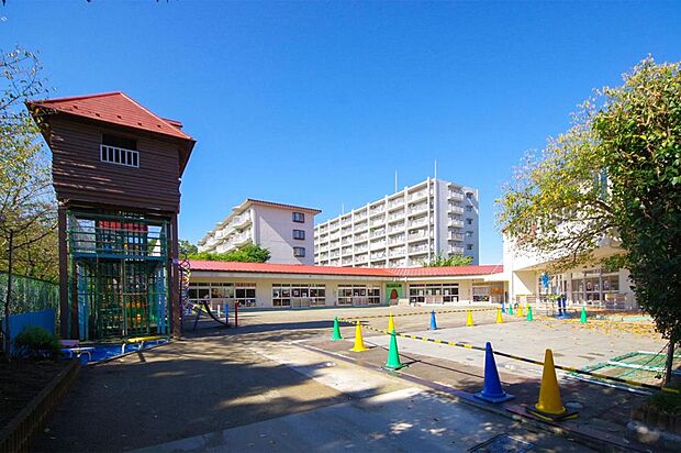 しあわせの森幼稚園（764m）