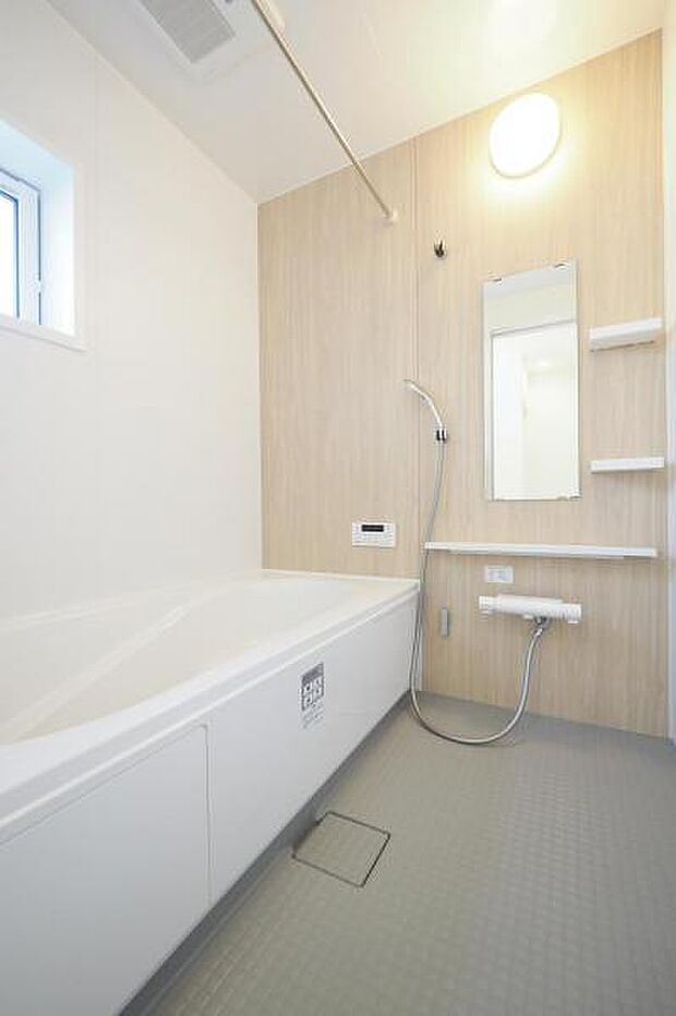 浴室乾燥機能付きバスルーム
