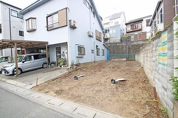 販売現地