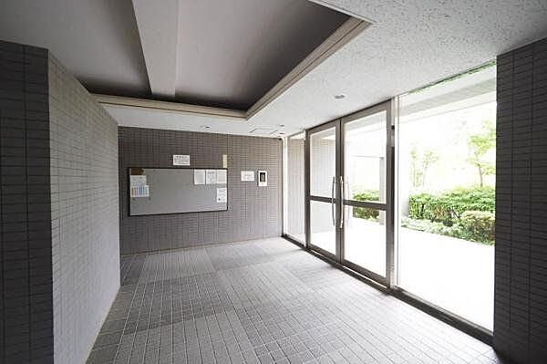 エントランスホール