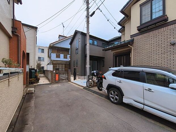 前面道路を含む現地写真