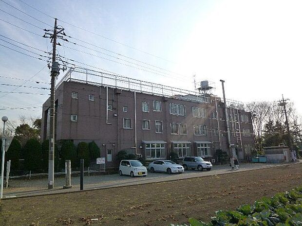 朝霞病院 徒歩24分。 1920m