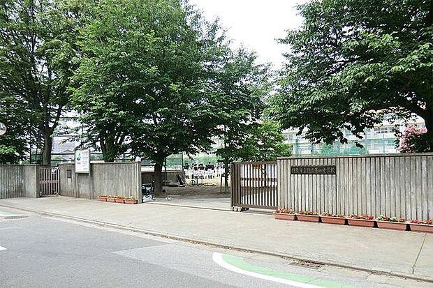 朝霞市立朝霞第四中学校 徒歩26分。 2050m