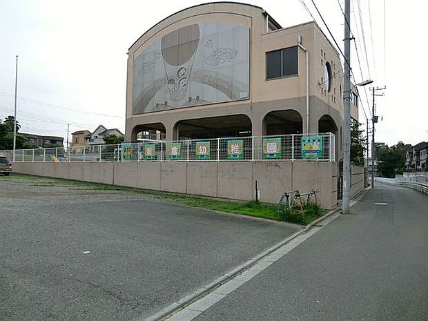 新倉幼稚園 徒歩14分。 1050m