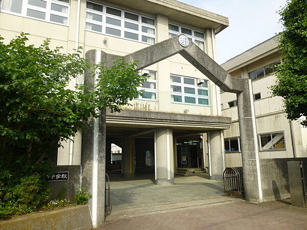 画像27:中学校「松田町立松田中学校まで801m」