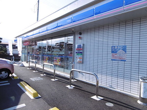 画像25:コンビニ「ローソン和田河原駅前店まで635m」