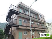 入生田駅より徒歩3分 築41年 3階建の賃貸物件