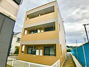 鴨宮駅よりバス12分 徒歩12分 築16年2ヶ月 3階建の賃貸物件