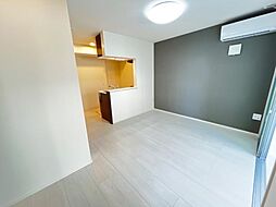 ワイズ　カーサ 1階2LDKのリビング/ダイニング