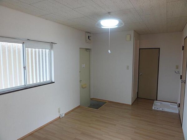 apartment 山形県上山市金生東1丁目
物件地図