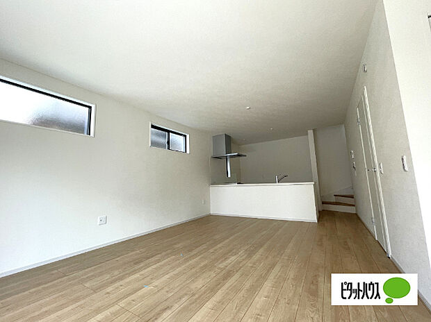 明るく開放的なリビングです