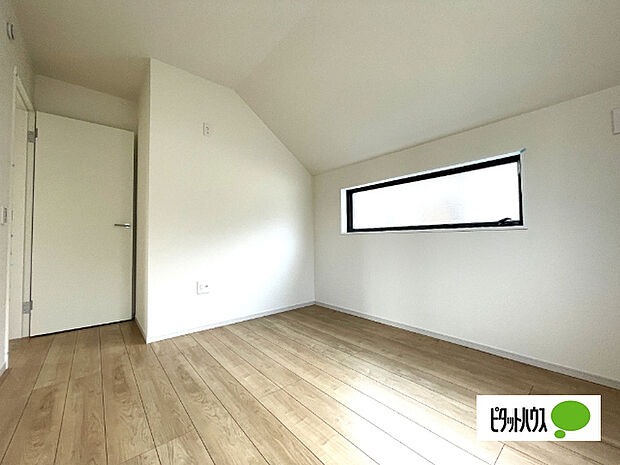 明るい洋室です