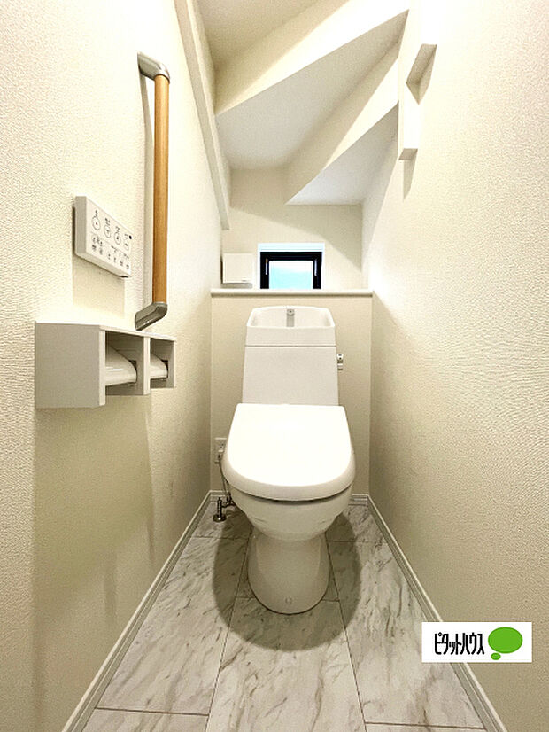 嬉しい温水暖房便座のトイレです