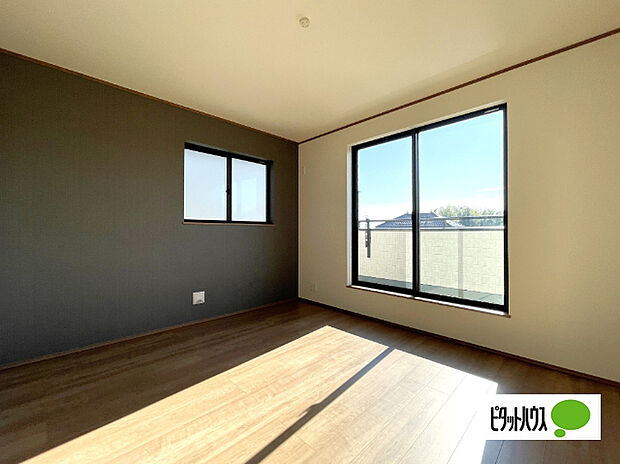 明るい洋室です