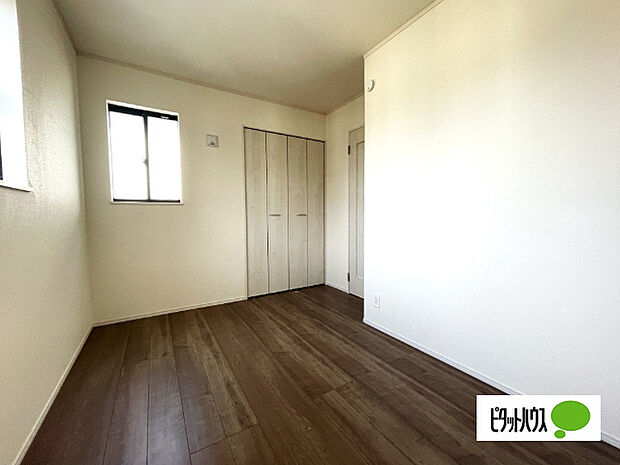 明るく開放的なリビングです