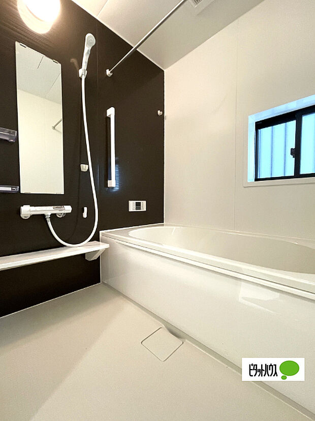 追い炊き・浴室乾燥機能付きです