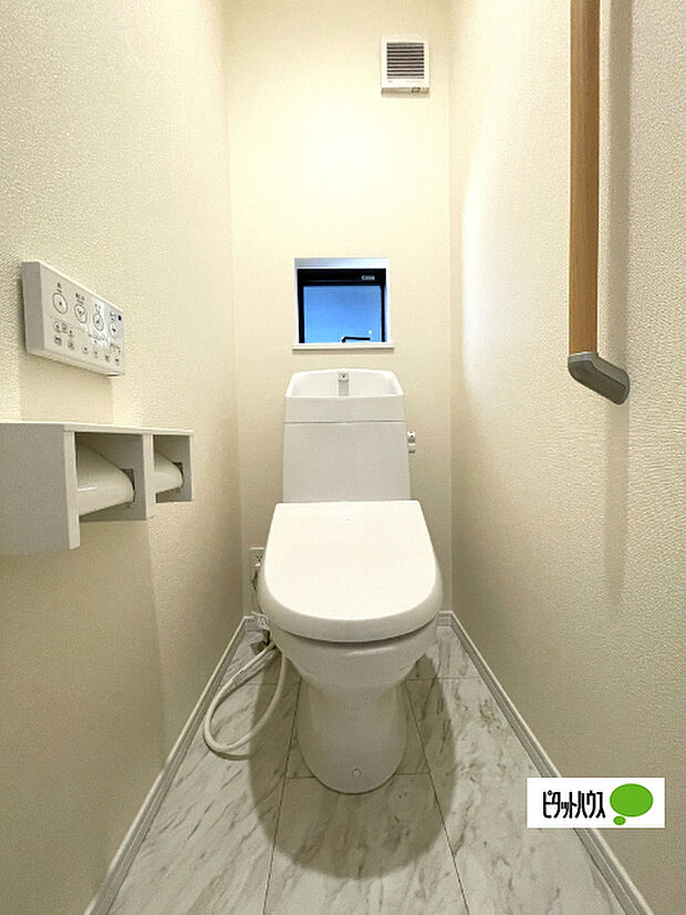 嬉しい温水暖房便座のトイレです