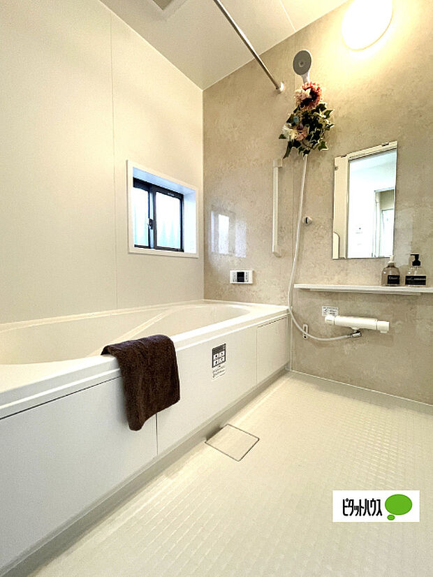 追い炊き・浴室乾燥機能付きです