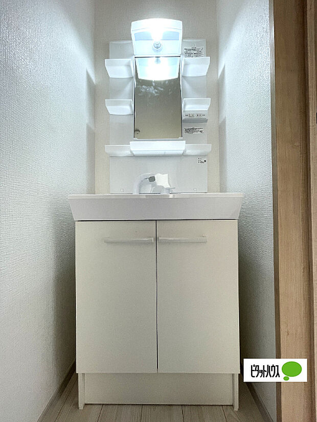 2階の洗面台です