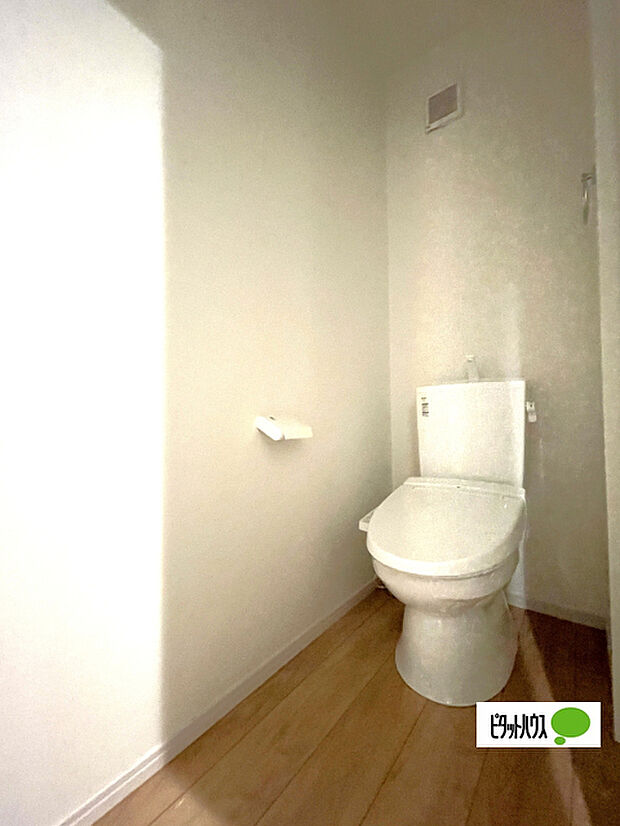 嬉しい温水暖房便座のトイレです