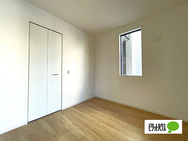 明るく開放的なリビングです