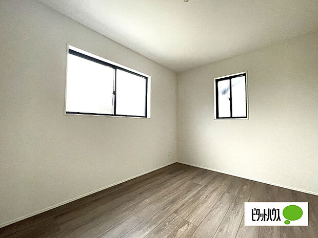 明るい洋室です