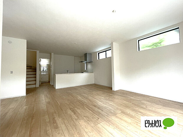 明るく開放的なリビングです