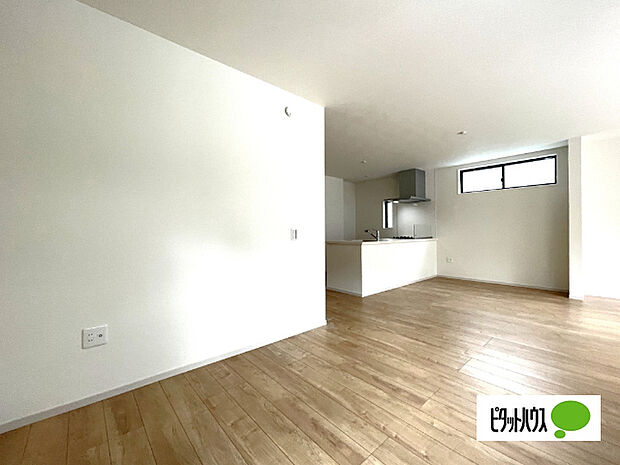 明るく開放的なリビングです