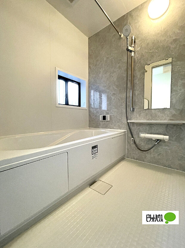 追い炊き・浴室乾燥機能付きです