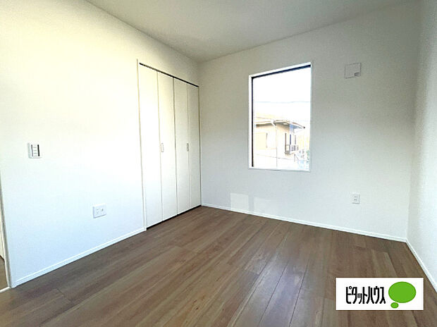 明るい洋室です