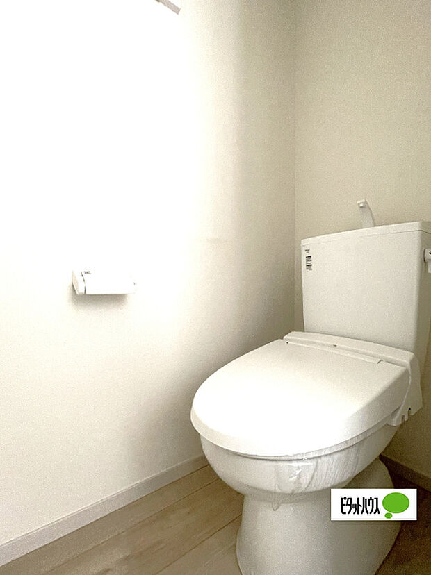 嬉しい温水暖房便座のトイレです