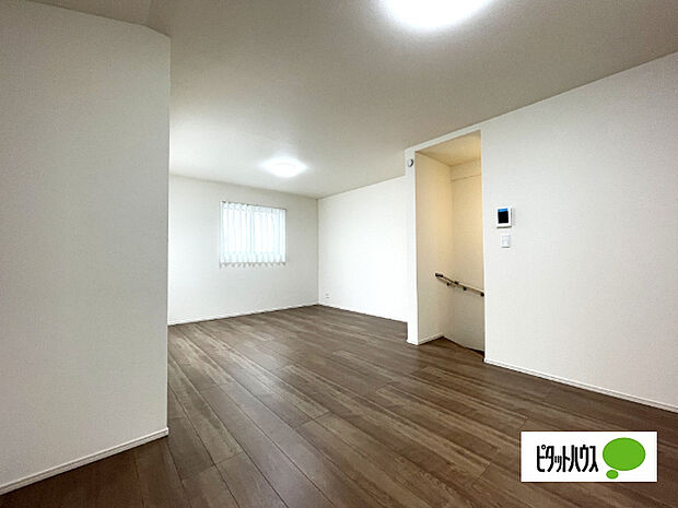 明るく開放的なリビングです