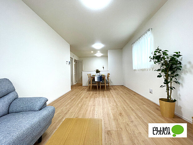 明るく開放的なリビングです