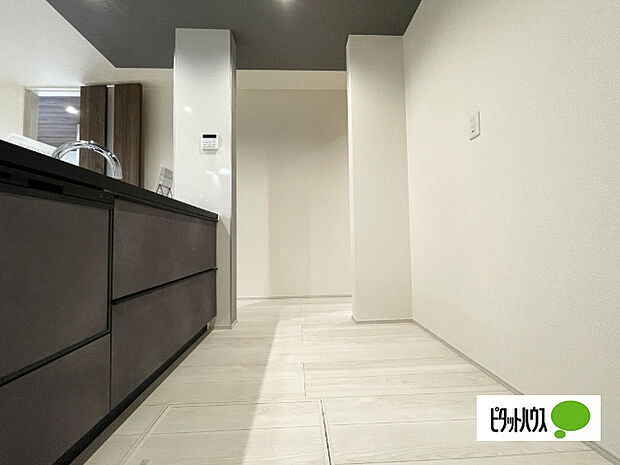 人気の食洗器付き対面キッチンです