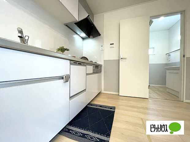 人気の食洗器付きキッチンです