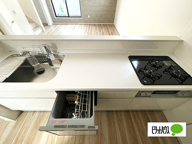 人気の食洗器付きシステムキッチンです