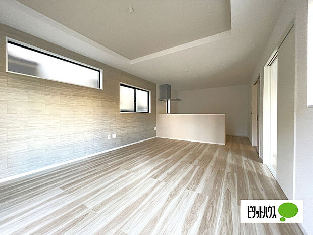 明るく開放的なリビングです