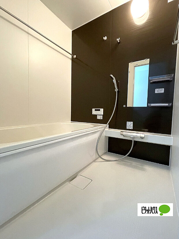 追い炊き・浴室乾燥機能付きです