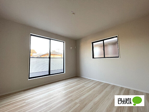 明るい洋室です