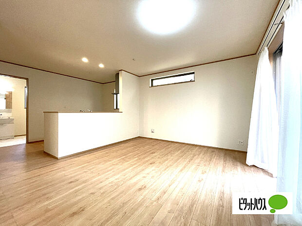 明るく開放的なリビングです