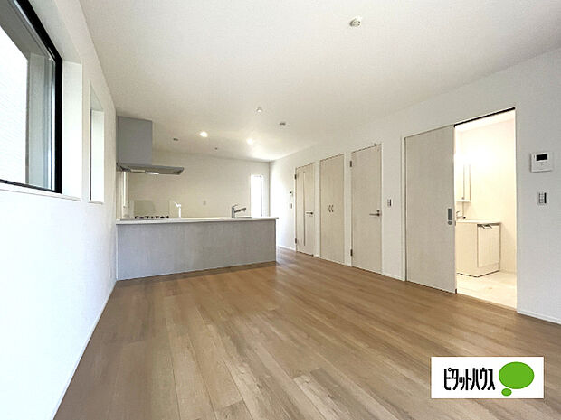 建物完成しました、いつでもご見学は可能です