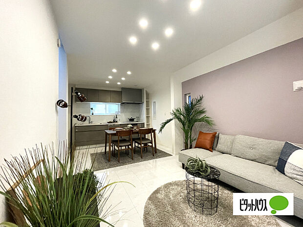 明るく開放的なリビングです